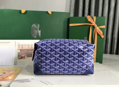 GOYARD 

HIGH QUALITY

 WITH BOX 🎁

90 dhs✅

Zain39
♥️♥️♥️