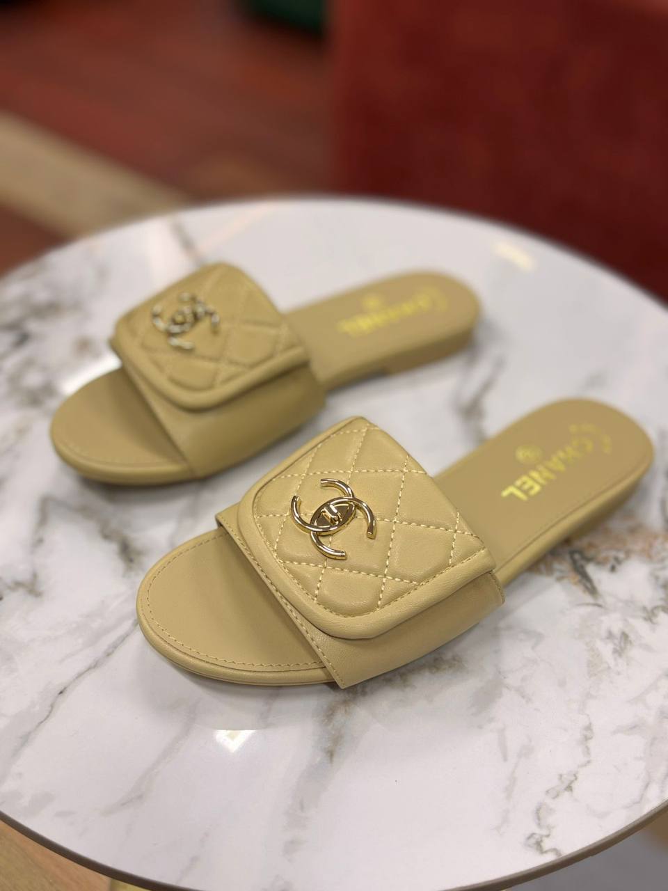 Chanel
95 dhs✅
Size 36-42

Zain55
♥️♥️♥️