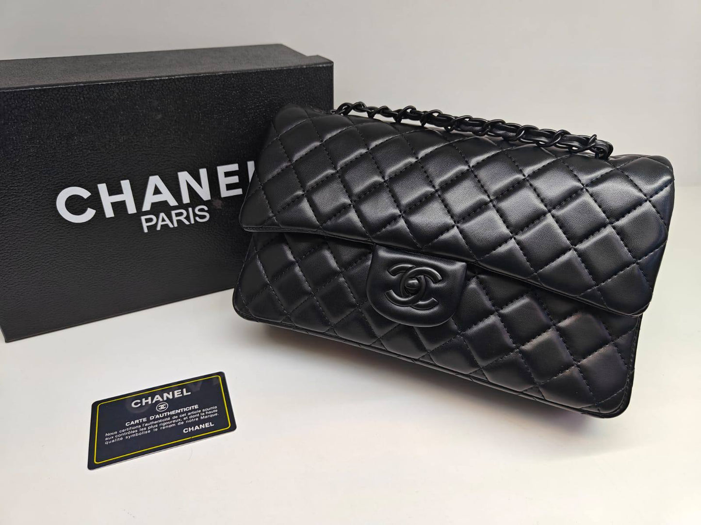 Chanel
 115 dhs🌺 

with box
🎁🎁🎁

Zain235
♥️♥️♥️