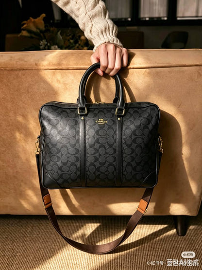 Computer bag 
100 dhs🇦🇪🇦🇪
size 42cm, unisex.

Zain161
♥️♥️♥️