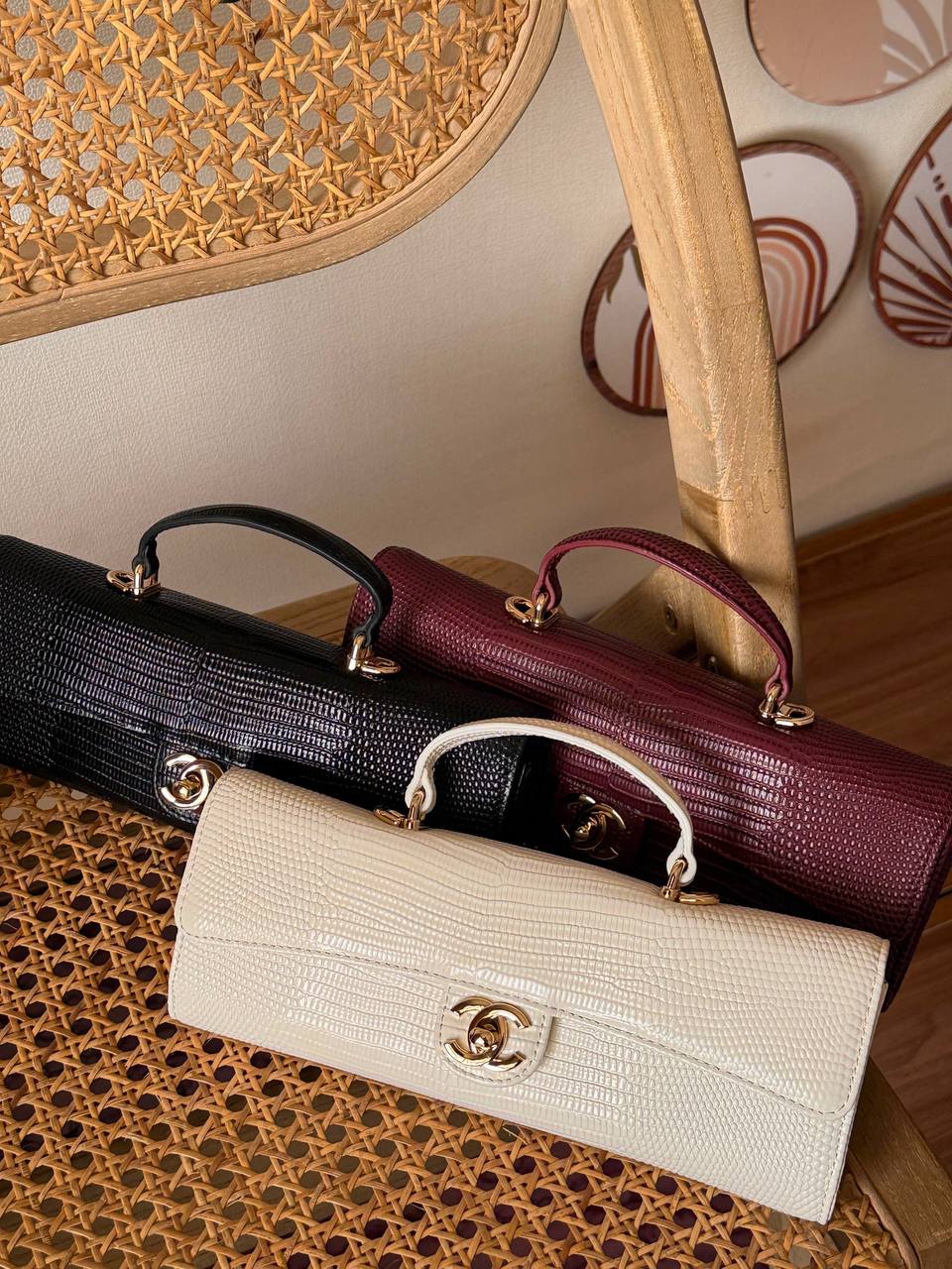 New Collection✨✨✨
CHANEL
25cm
340 dhs🇦🇪🇦🇪
*MASTER QUALITY*
With box🎁

Zain167
♥️♥️♥️