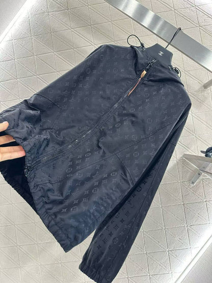 *New collections 
230 dhs💓
*good  quality  
*Sizes:S M L 
*AVAILABL

Zain231
♥️♥️♥️