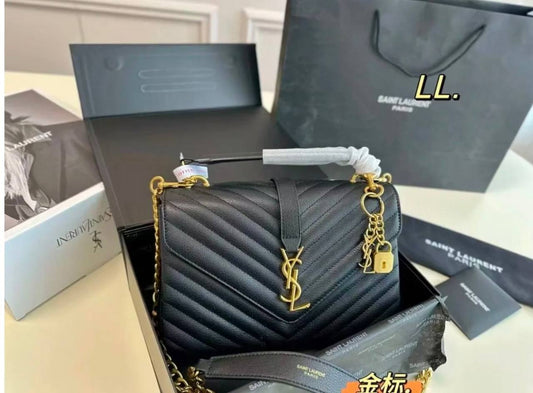 YSL
✨✨NEW ✨✨
90 dhs🪙🌨️

with box.
🎁🎁🎁

Zain38
♥️♥️♥️