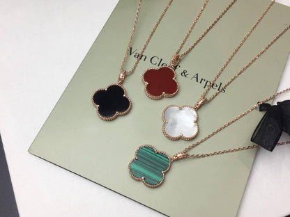 VCA 
LONG NECKLACE
70 DHS🇦🇪🇦🇪
WITH BOX AND PAPER BAG🛍️🎁

Zain89
♥️♥️♥️