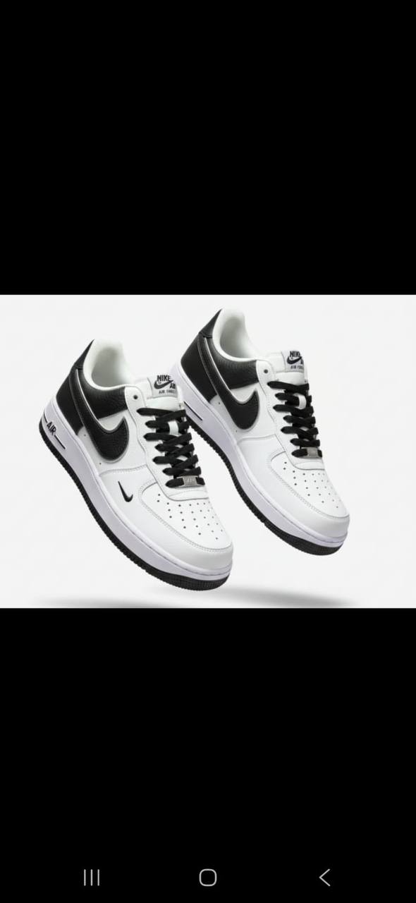 NIKE
Size 40 to 45
95 dhs💓

Zain27
♥️♥️♥️