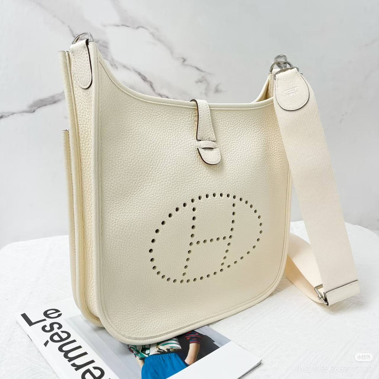 Hermes
Master ❣️❣️
270 dhs✅
23cm

Zain10
♥️♥️♥️