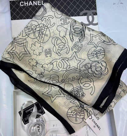 Silk scarf 🧣
40 dhs💓

Zain93
♥️♥️♥️