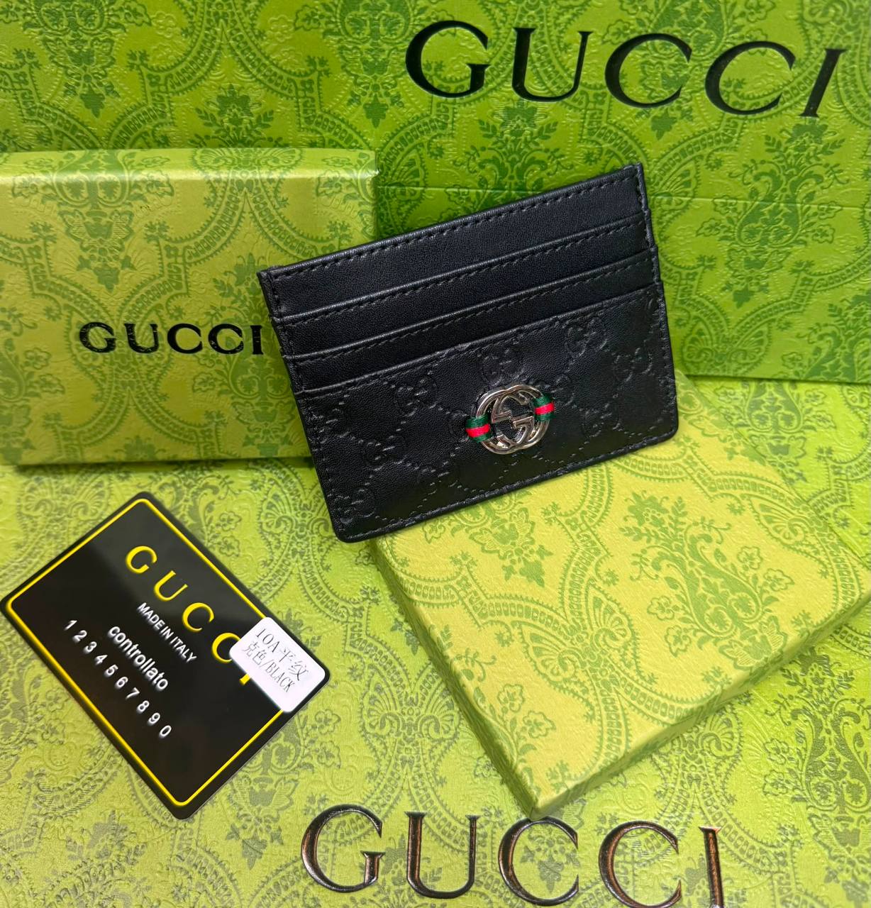 Card Holders
With box 
30 dhs💓

Zain93
♥️♥️♥️
