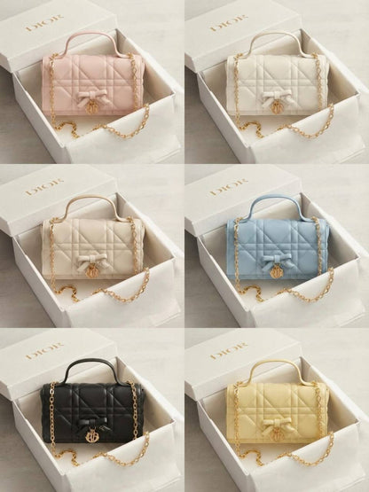 Dior ᴄᴀɴɴᴀɢᴇ ʙᴏᴡ
sᴏғᴛ ᴄᴀʟғsᴋɪɴ ʟᴇᴀᴛʜᴇʀ
ᴡɪᴛʜ ɢᴏʟᴅ ᴄʜᴀɪɴ sᴛʀᴀᴘ
sɪᴢᴇ : 25 cm
ᴡɪᴛʜ BOX

110 dhs✅

Zain31
♥️♥️♥️