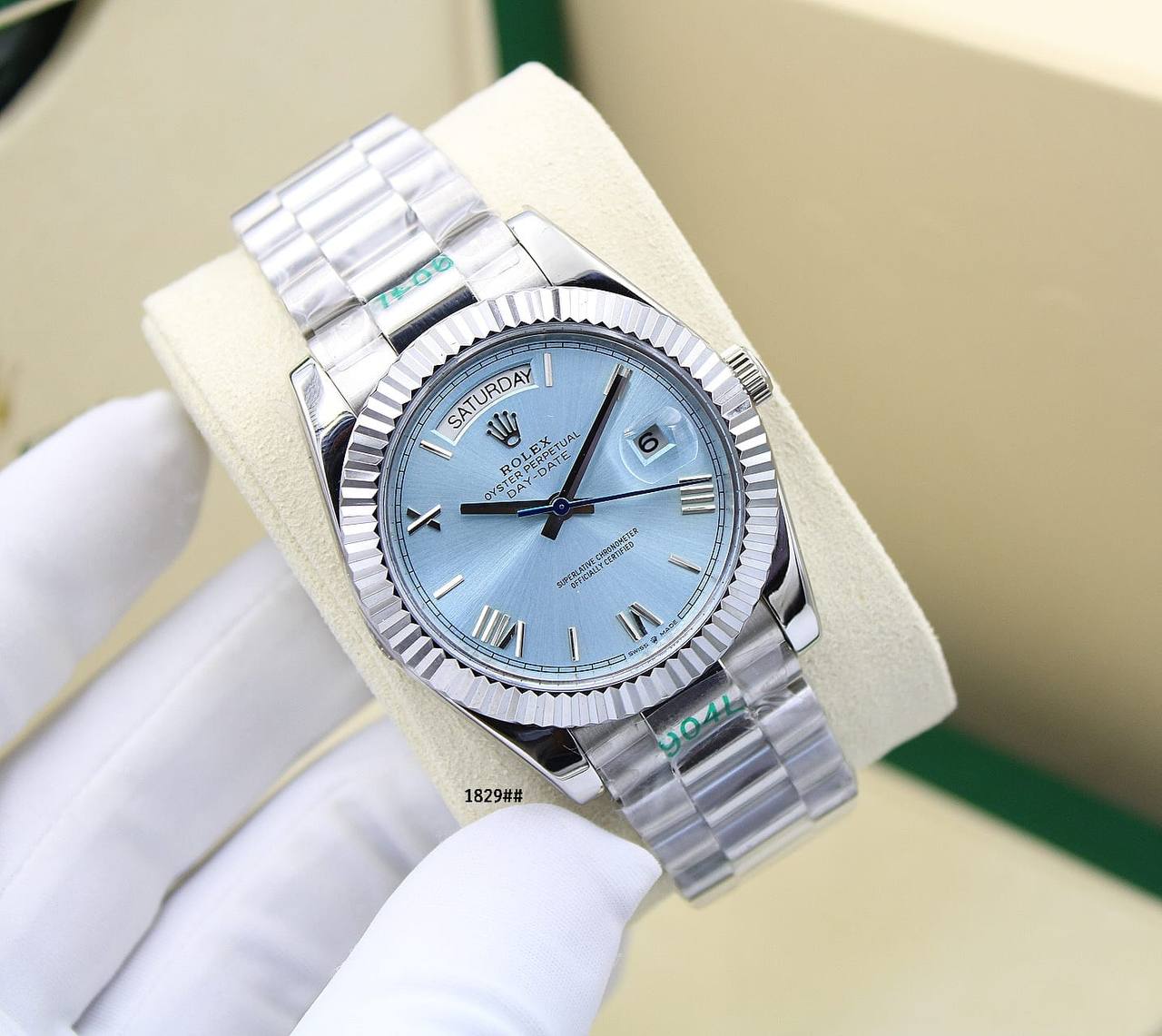 ROLEX MEN GOOD QUALITY
240 dhs✅

Zain304
♥️♥️♥️
