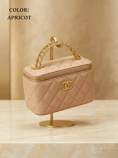Chanel ᴠᴀɴɪᴛʏ ᴛᴏᴘ ʜᴀɴᴅʟᴇ
ᴍɪʀʀᴏʀ ɪɴsɪᴅᴇ
ᴡɪᴛʜʙᴏx
🎁🎁🎁

ʟᴇᴀᴛʜᴇʀ
sɪᴢᴇ:18ᴄᴍ
100 dhs✅

Zain56
♥️♥️♥️