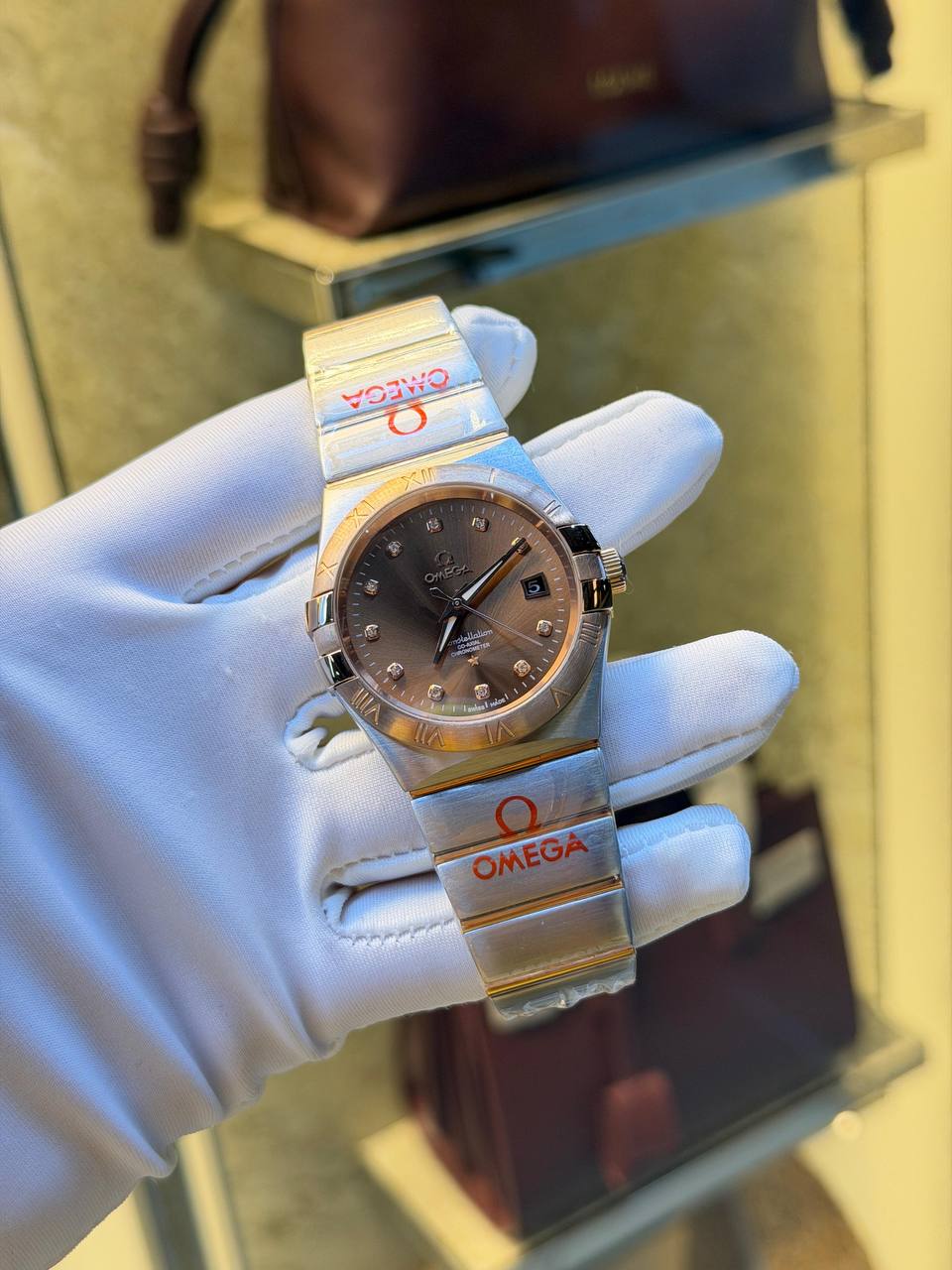Omega
master  quality 
Automatic 
size：40mm  🥰🥰
260 dhs💓

Zain85
♥️♥️♥️