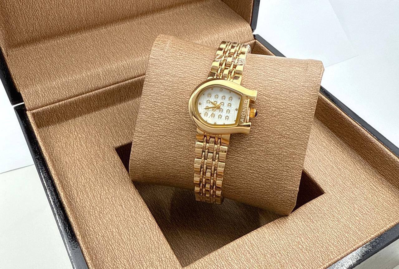 New Stock watches
60 dhs🪙

Zain45
♥️♥️♥️