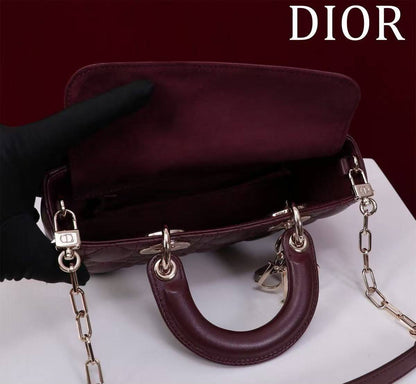 Dior D-joy✅
*Size 22 cm*
For Price 👇 WhatsApp✅
0568585901 
0507557372
0552275751 Owner Zain 👌

Zain274
♥️♥️♥️