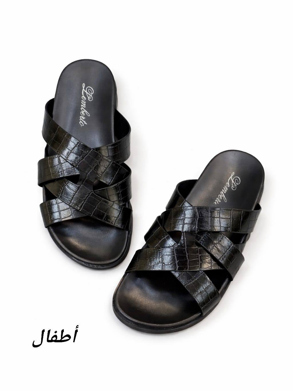 LEMBERTO SANDAL FOR KIDS*
100 dhs❣️

*SIZES : 31 to 36*

Zain58
♥️♥️♥️