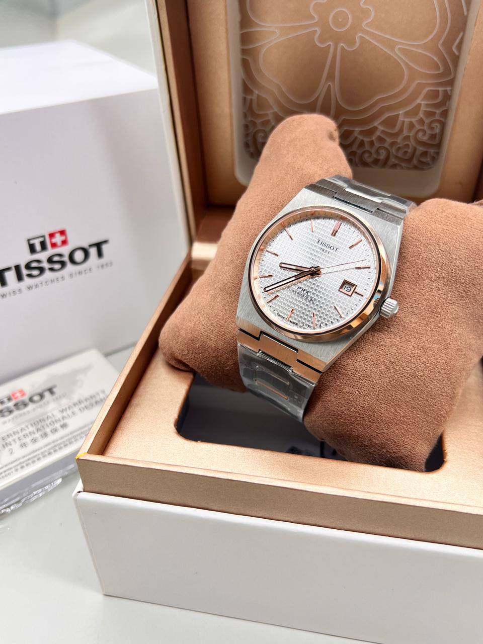 Tissot
Automatic  
master quality  
260 dhs🌺

Zain85
♥️♥️♥️