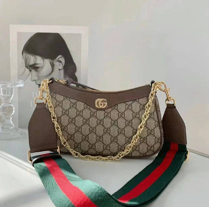Gucci
90 dhs👑
size：24cm
Good-quality 

with box
🎁🎁🎁

Zain35
♥️♥️♥️
