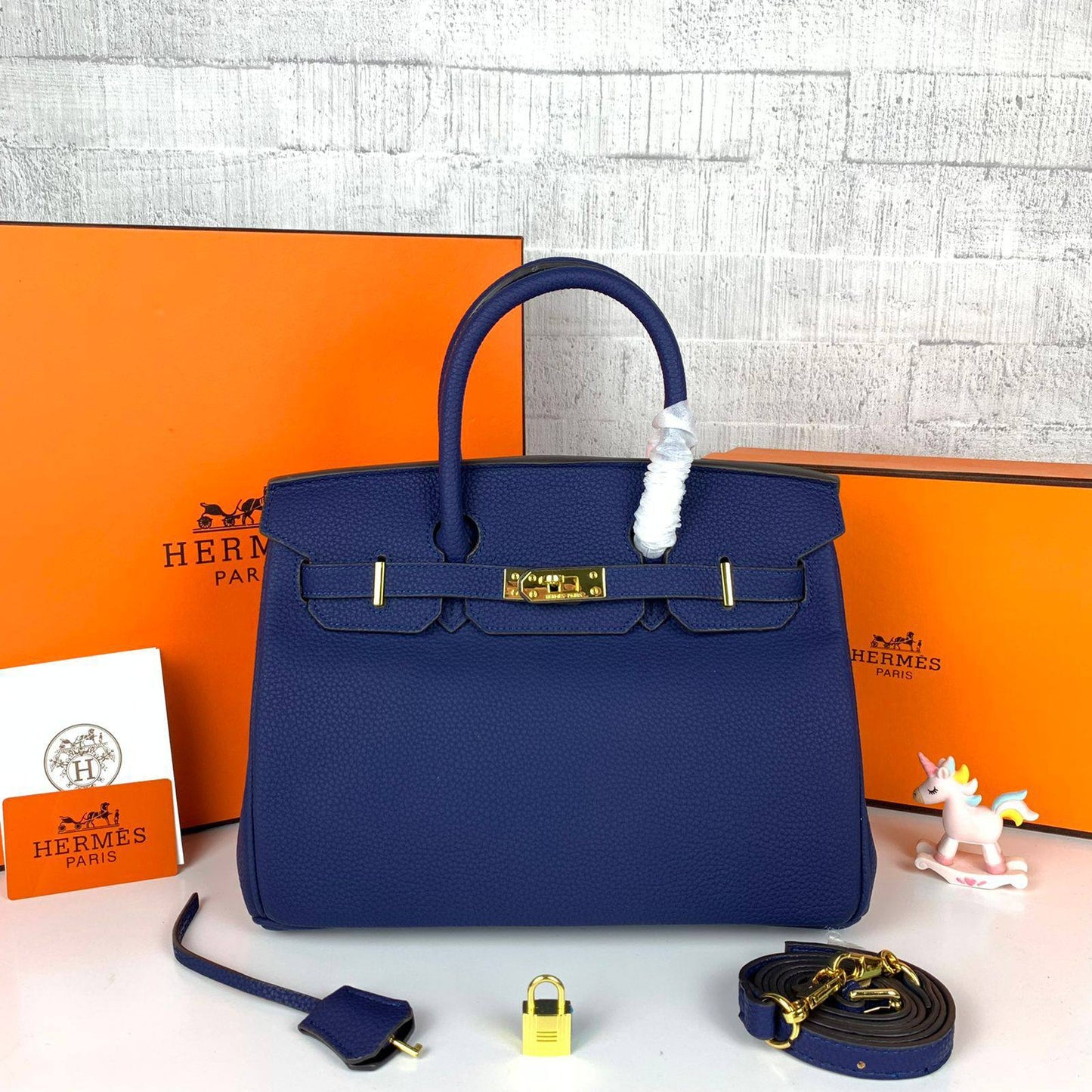 Hermes
30 cm
90 dhs🌺

Zain137
♥️♥️♥️