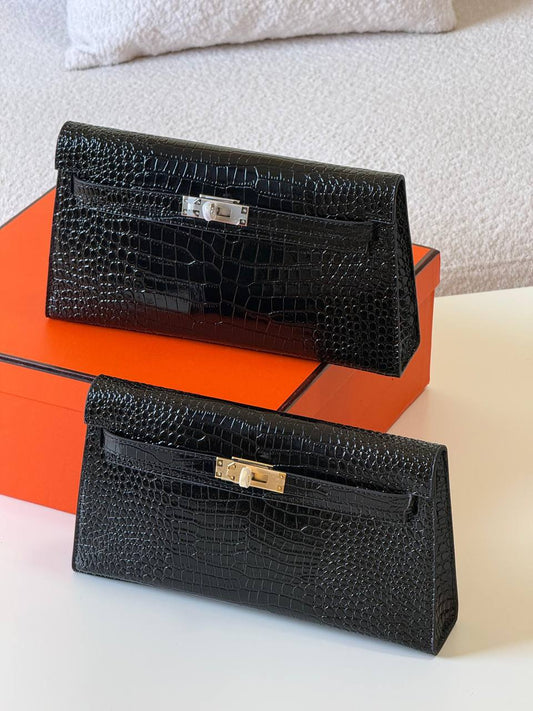 Hermes Elan croc 27cm💕master quality😍

with box❤️ 
🎁🎁🎁

340 dhs🪙💚

Zain52
♥️♥️♥️