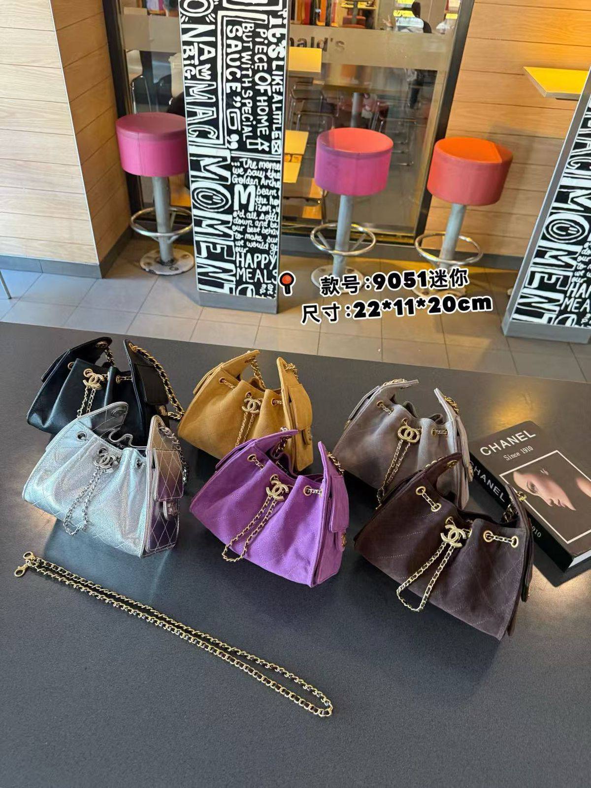 Chanel 
Master
330 dhs❣️
#22cm💕💁‍♂️

Zain228
♥️♥️♥️