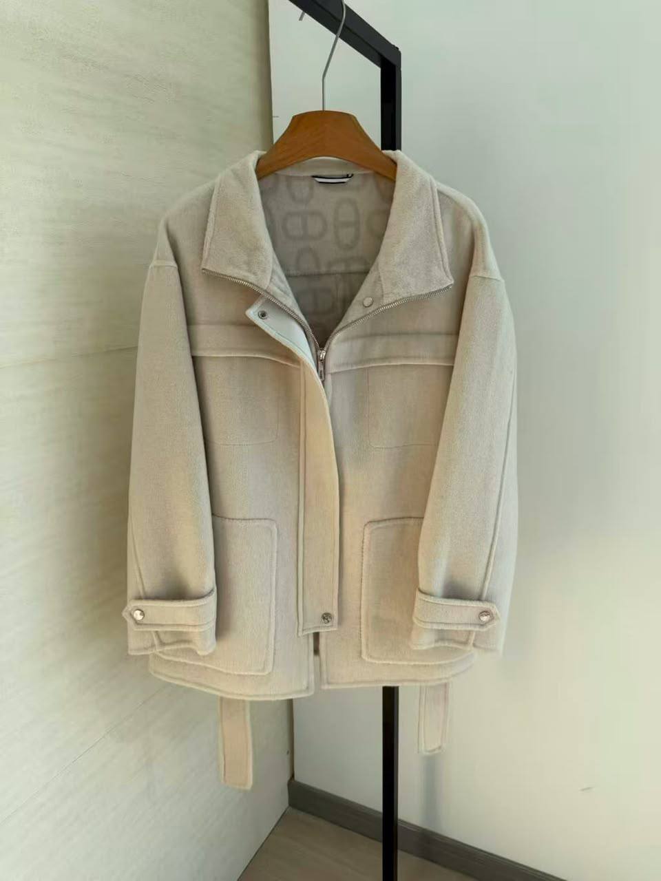*New collections*                                                
HERMES

Super Master quality

Sizes: S M L

1300 dhs🇦🇪🇦🇪

Zain308
♥️♥️♥️