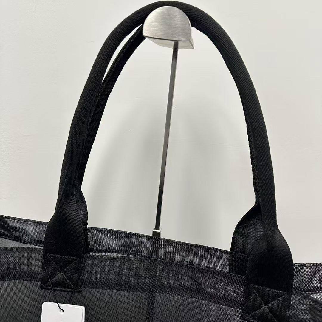 🏌️‍♂️ Alo Fashion bag
1️⃣ First quality 
Size : 50 * 35 cm
65 dhs❣️

Zain115
♥️♥️♥️