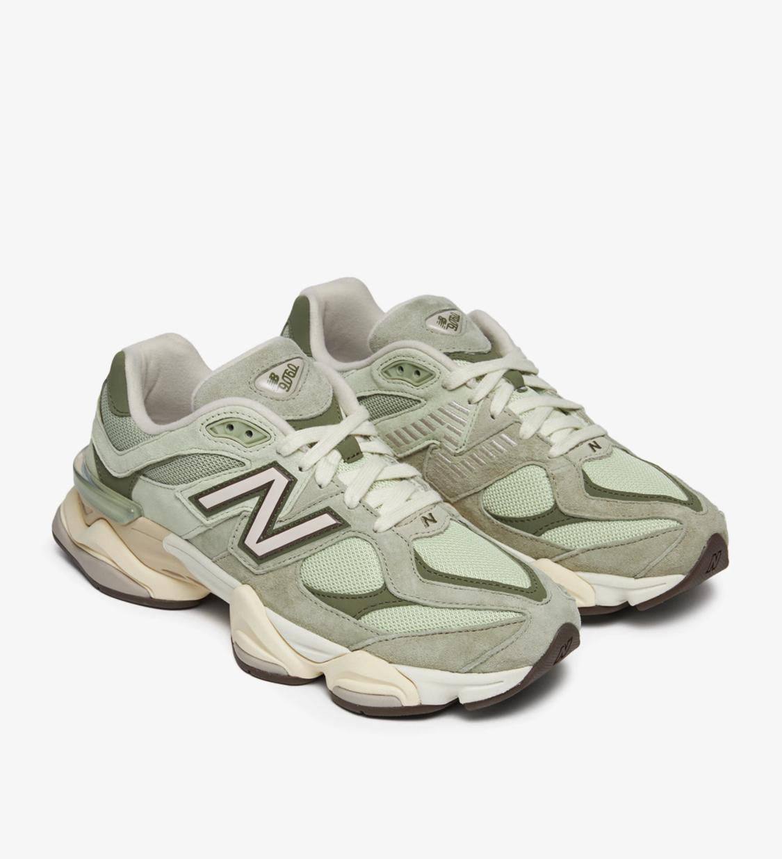 NB
Size 40 to 45 
140 dhs✅

Zain183
♥️♥️♥️