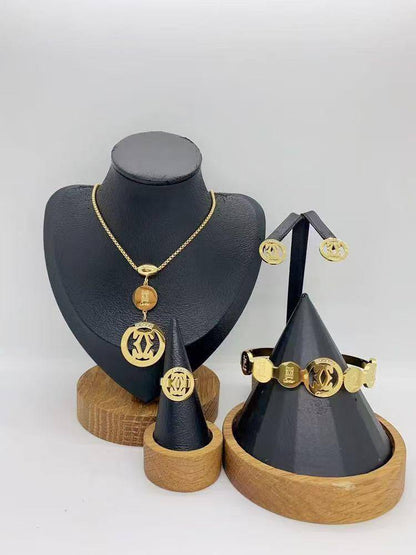 Accessories Set
50 dhs🪙🌨️

Zain45
♥️♥️♥️