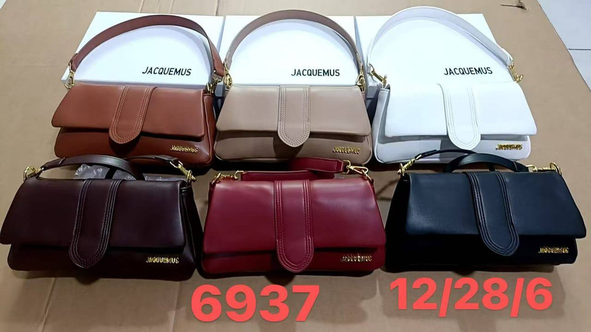 Jacquemus 

100 dhs🇦🇪🇦🇪

With box

Zain299
♥️♥️♥️