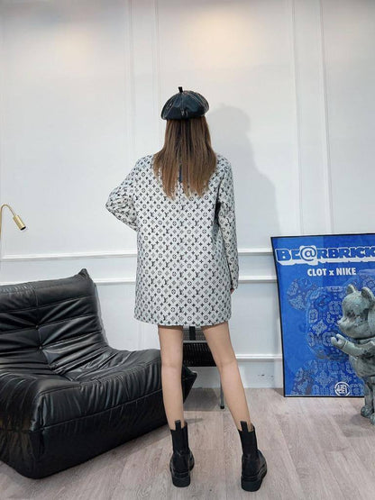 New collections 

master                                             
good pualiit 💖👌🧥🧥


AVAILABLE
290 dhs🇦🇪🇦🇪🇦🇪

size：S M L
Zain231
♥️♥️♥️