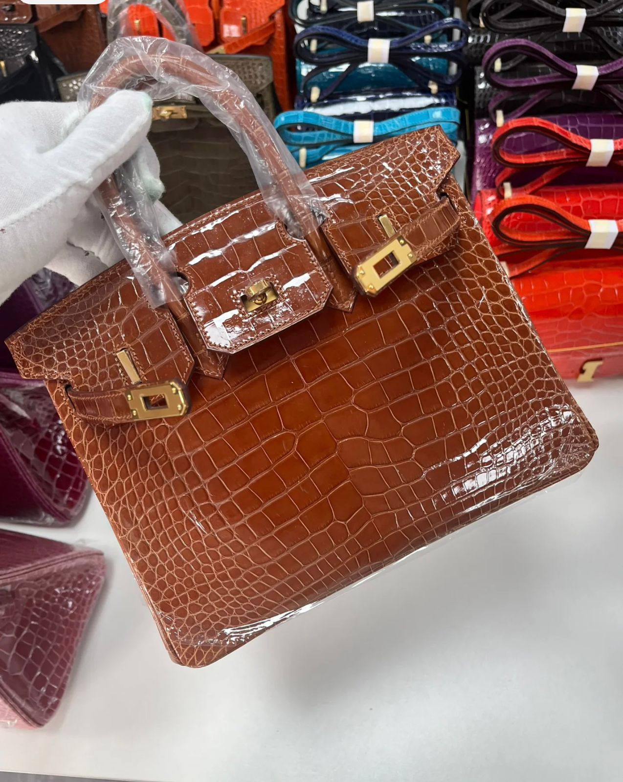 Hermes
good quality, size 30* 23 cm 

115 dhs🗽

Zain12
♥️♥️♥️