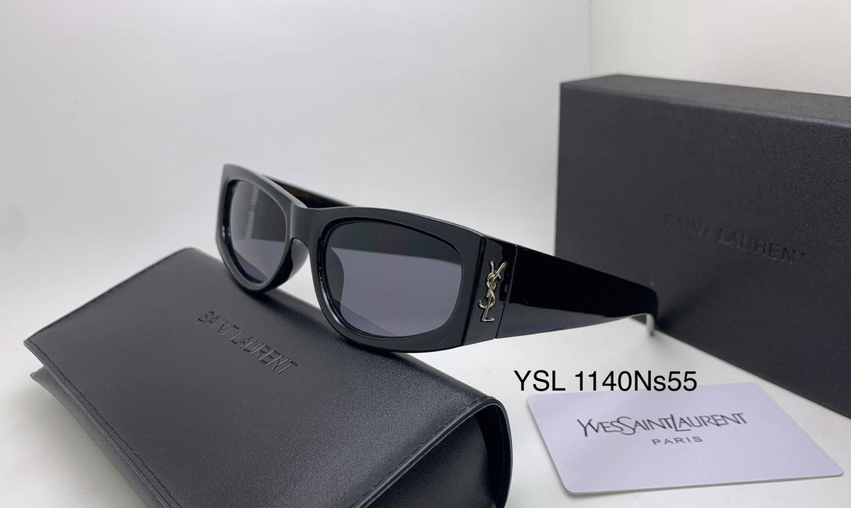 Ladies sunglasses 
70 dhs🇦🇪🇦🇪

Zain126
♥️♥️♥️