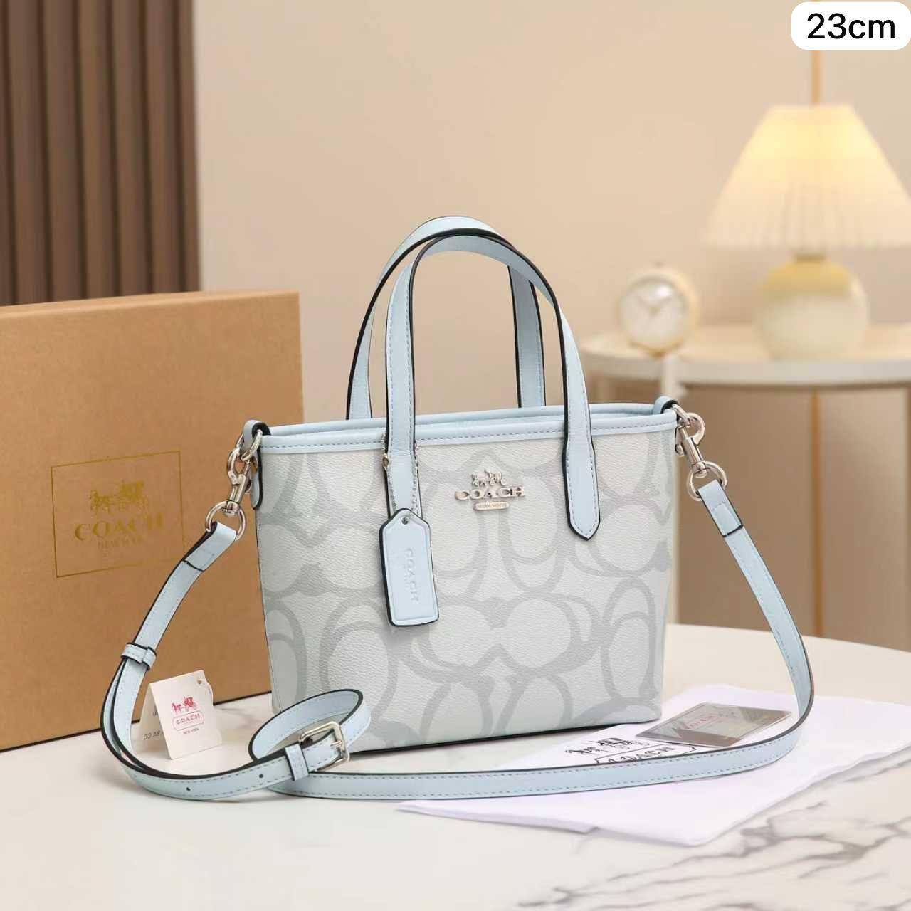 ❤️ Coach City
1️⃣ First quality +🎁  
Size : 23 * 18 cm
90 dhs🇦🇪🇦🇪
with box 🎁

Zain115
♥️♥️♥️