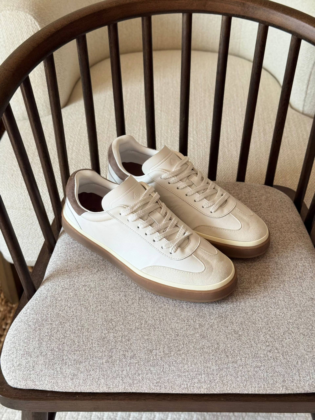 LORO PIANA tennis walk
VIP quality
size: 40 to 46

480 dhs🇦🇪🇦🇪

Zain185
♥️♥️♥️