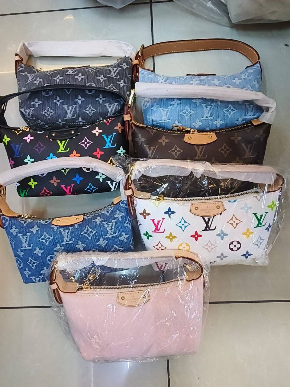 Master Bags 
New Stock
For Price 👇 WTSP Text Zain 0568585901

Zain10
♥️♥️♥️