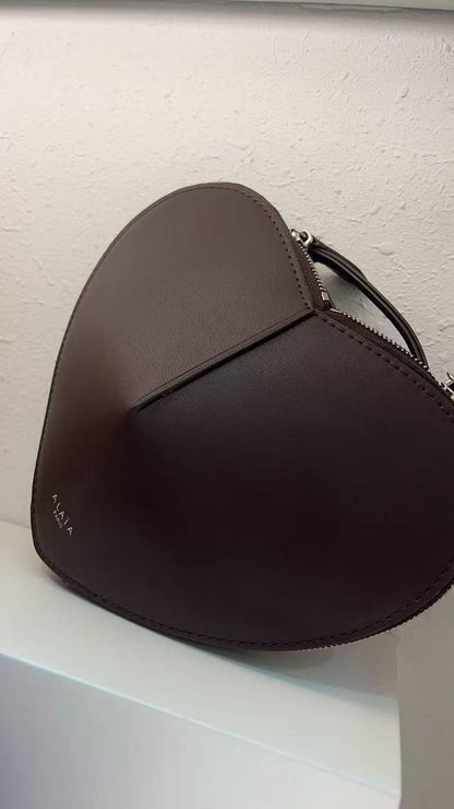 Alaia
110 dhs✅
Best  quality

with box
🎁🎁🎁

Zain74
♥️♥️♥️