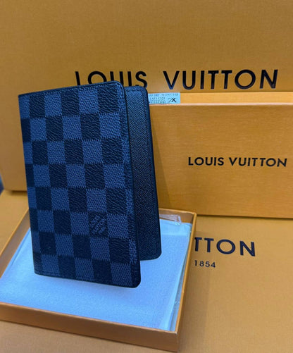 Passport cover
With box
🎁🎁🎁

30 dhs🪙🌨️

Zain93
♥️♥️♥️