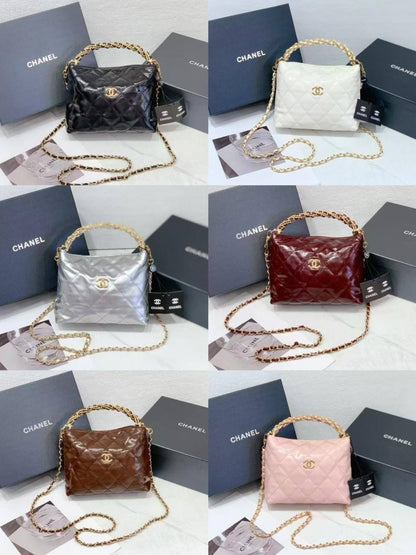 Chanel 24B
Size: 18 * 15 * 6 cm
80 dhs🪙🖤
with box🎁

Zain115
♥️♥️♥️
