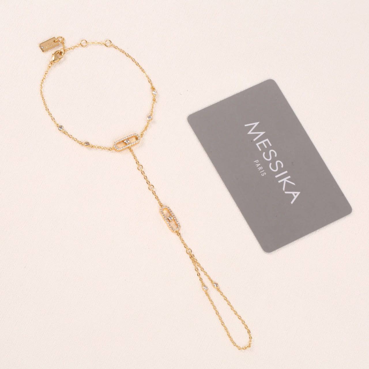 Messika ❤️‍🔥
Bracelet 🦋
Master quality ✨
With normal boxes 📦 
120DHS🇦🇪🇦🇪🇦🇪

With master box 🗃️ 
140 DHS🇦🇪🇦🇪🇦🇪
Zain216
♥️♥️♥️