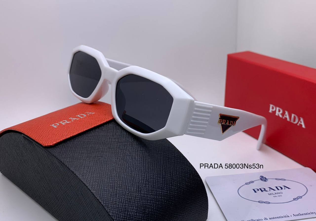 Prada
70 dhs💓

Zain126
♥️♥️♥️