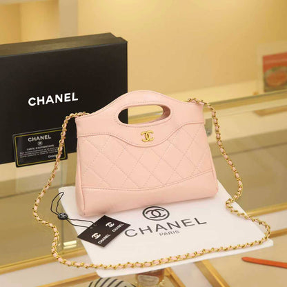 Chanel
90 dhs✅

with box
🎁🎁🎁

Zain143
♥️♥️♥️
