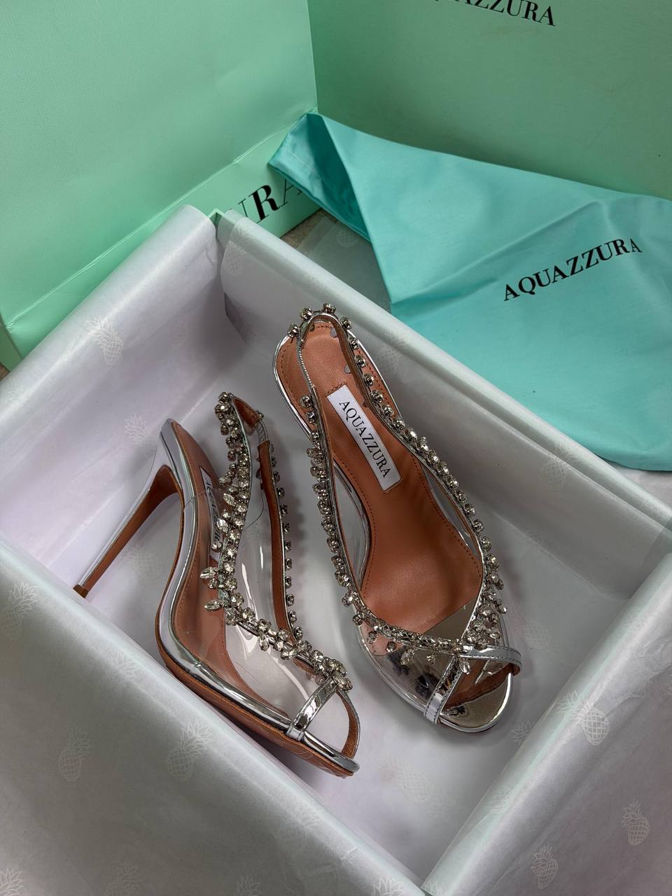 Aquazzura
𝑨𝑨𝑨 𝑸𝑼𝑨𝑳𝑰𝑻𝒀
𝑺𝑰𝒁𝑬 {36 𝒕𝒐 41}
450 dhs✅

Zain81
♥️♥️♥️