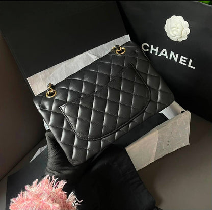 CHANEL
Master🌺🌺
WITH DOUBLE BOX 
240 dhs💓

Zain39
♥️♥️♥️