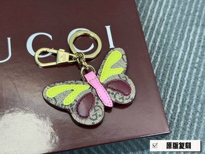 Available now GUCCI BAG CHARM OR KEY CHAIN💕with box 
🎁🎁🎁

80 dhs🪙🖤

Zain228
♥️♥️♥️