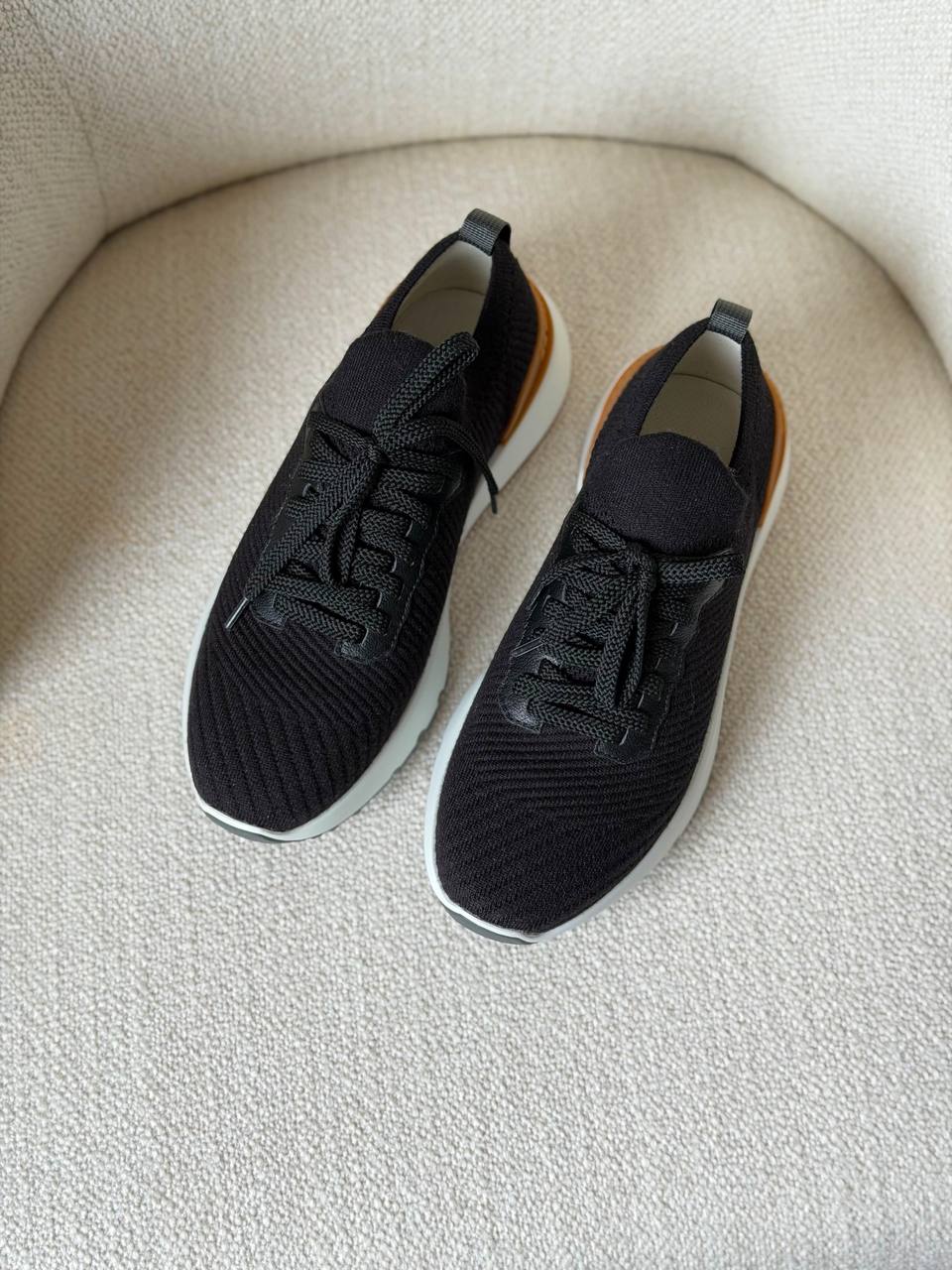 BRUNELLO CUCINELLI
*VIP QUALITY*
*SIZE: 40 TO 46*
450 dhs✅

Zain185
♥️♥️♥️