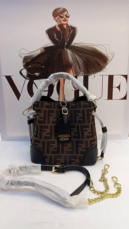 Mixed bags

Best quality

Whith box’s

110 DHS🇦🇪🇦🇪

size 21cm

Zain158
♥️♥️♥️