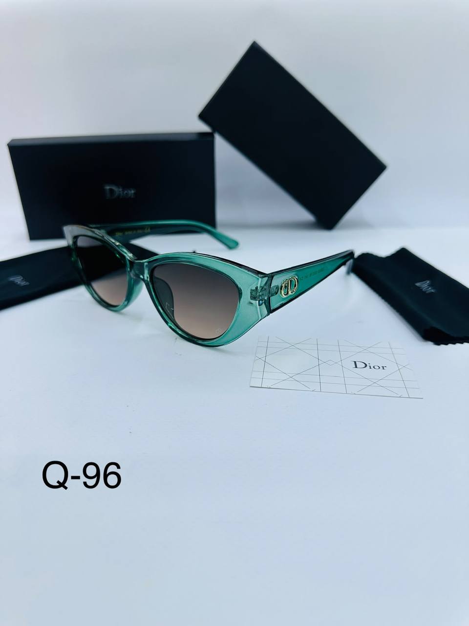 Sunglasses 🕶️*
New stock 💥
good quality 💯
Copy one 1️⃣ 
With master box 🗃️ 
50 dhs💛

Zain216
♥️♥️♥️