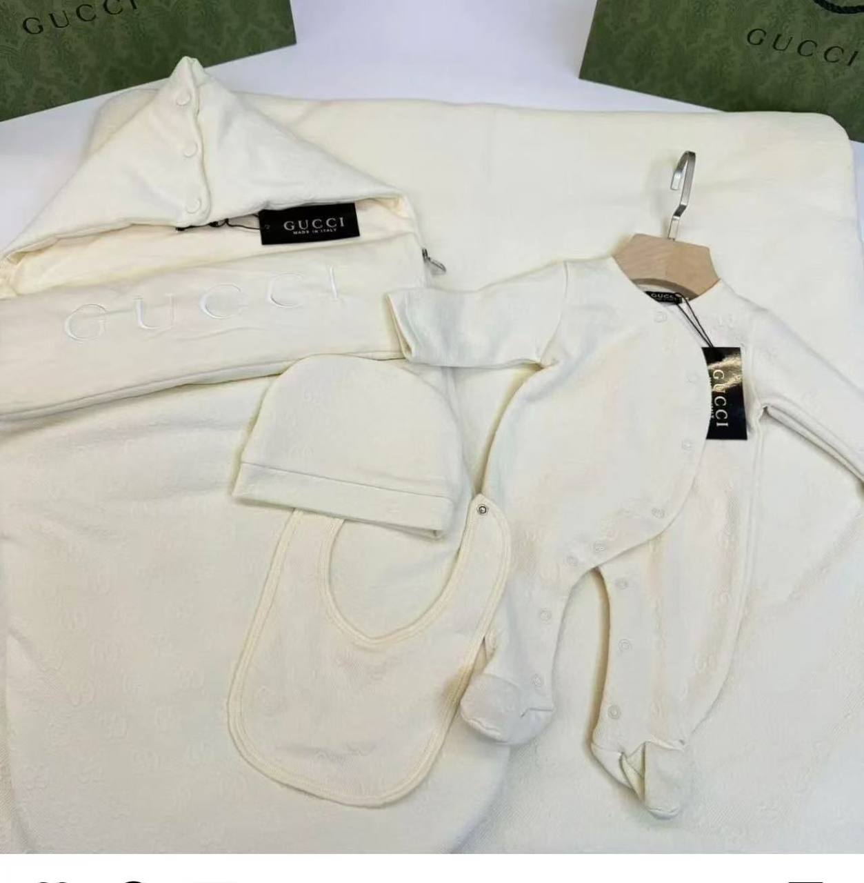 Baby Clothes 
New Stock
For Price 👇 WTSP Text Zain 0568585901

Zain151
♥️♥️♥️