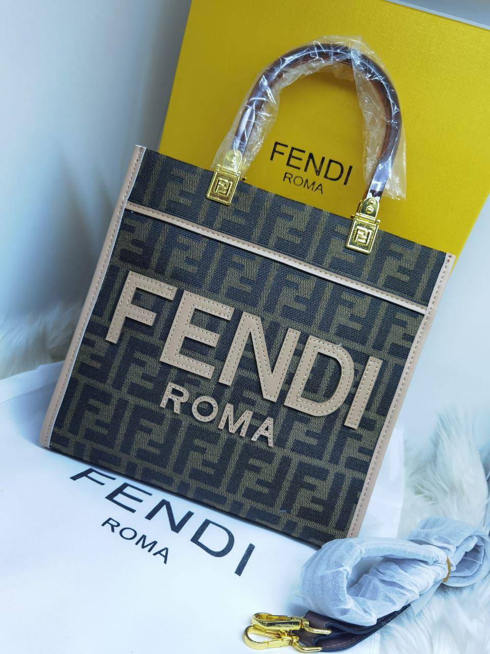 🎉 Offer 🎊 Fendi
1⃣️  First quality +🎁
Size : 25 ~ 24 cm
75 dhs🪙🌺
with box 🎁

Limit Stock

Zain115
♥️♥️♥️