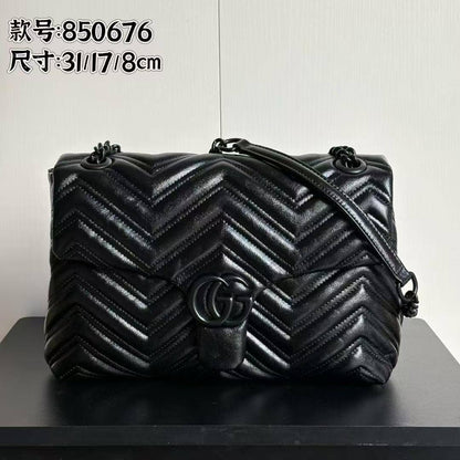 Gucci
31 cm
Master 
310 dhs❣️

Zain153
♥️♥️♥️